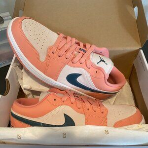 Woman's Air Jordan 1 Low